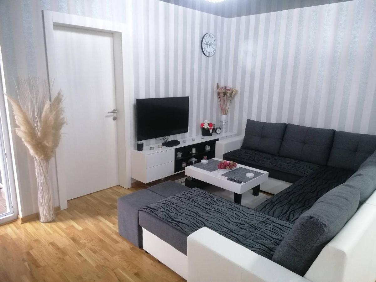 Nenadovic Apartman Obrenovac (Belgrade) Exterior foto